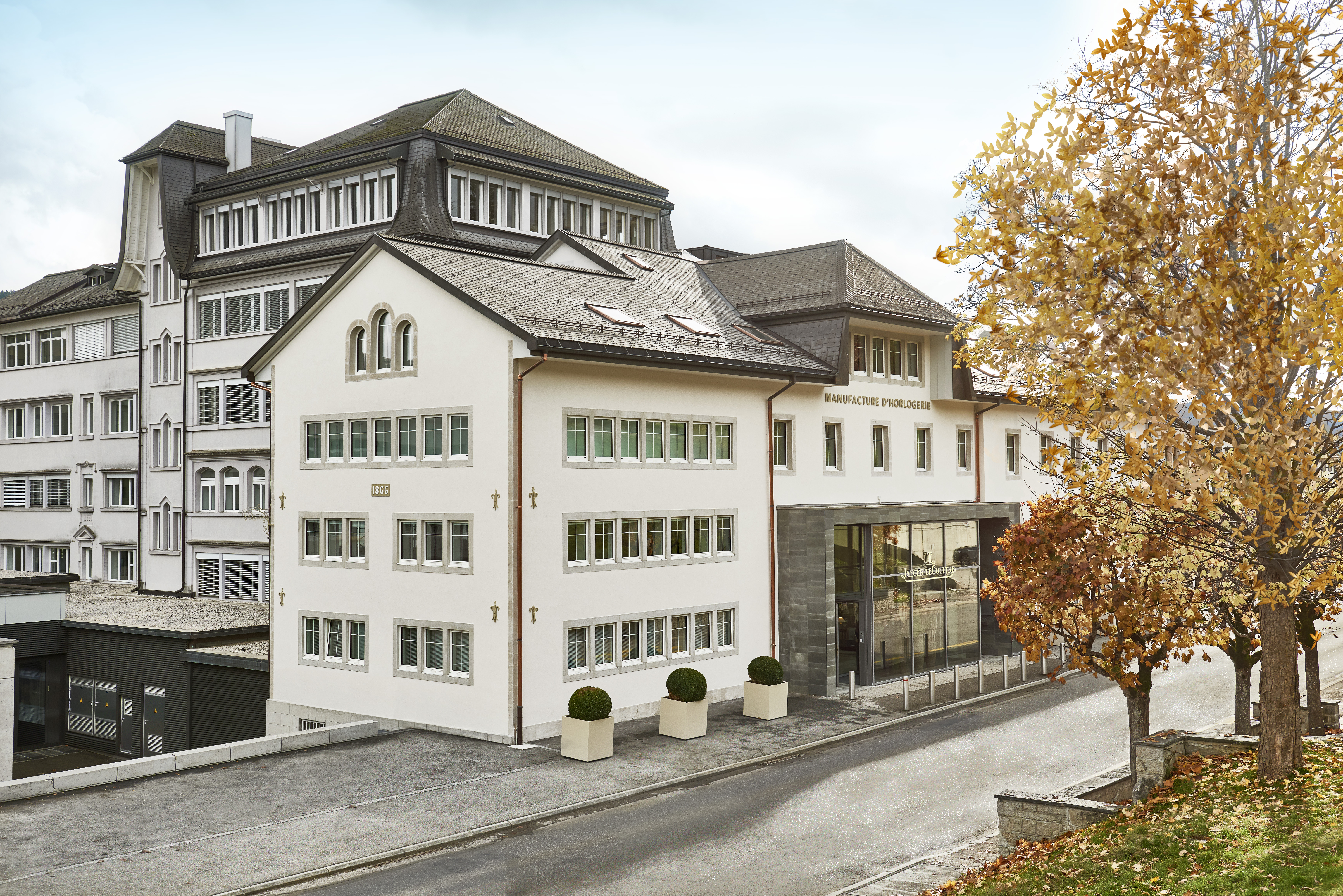Home of Fine Watchmaking: Legacy of Tradition and Innovation
